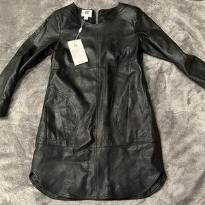 womens vicky and lucas leather dresss size small